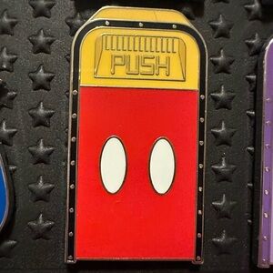 ✨3 for $32✨ Mickey Character Trash Can Pin